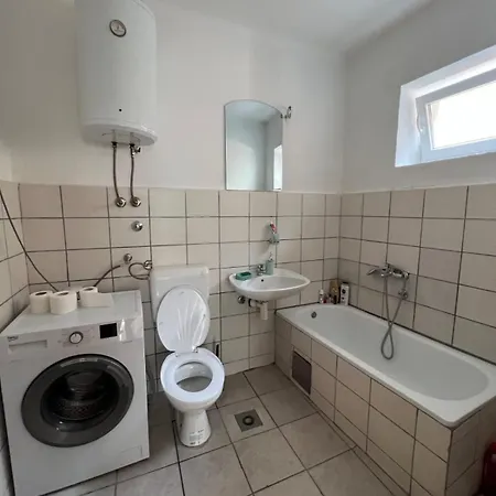 Apartman Aviora - Next To The Old Town *