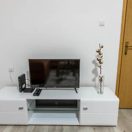 Aviora - Next To The Old Town * Mostar